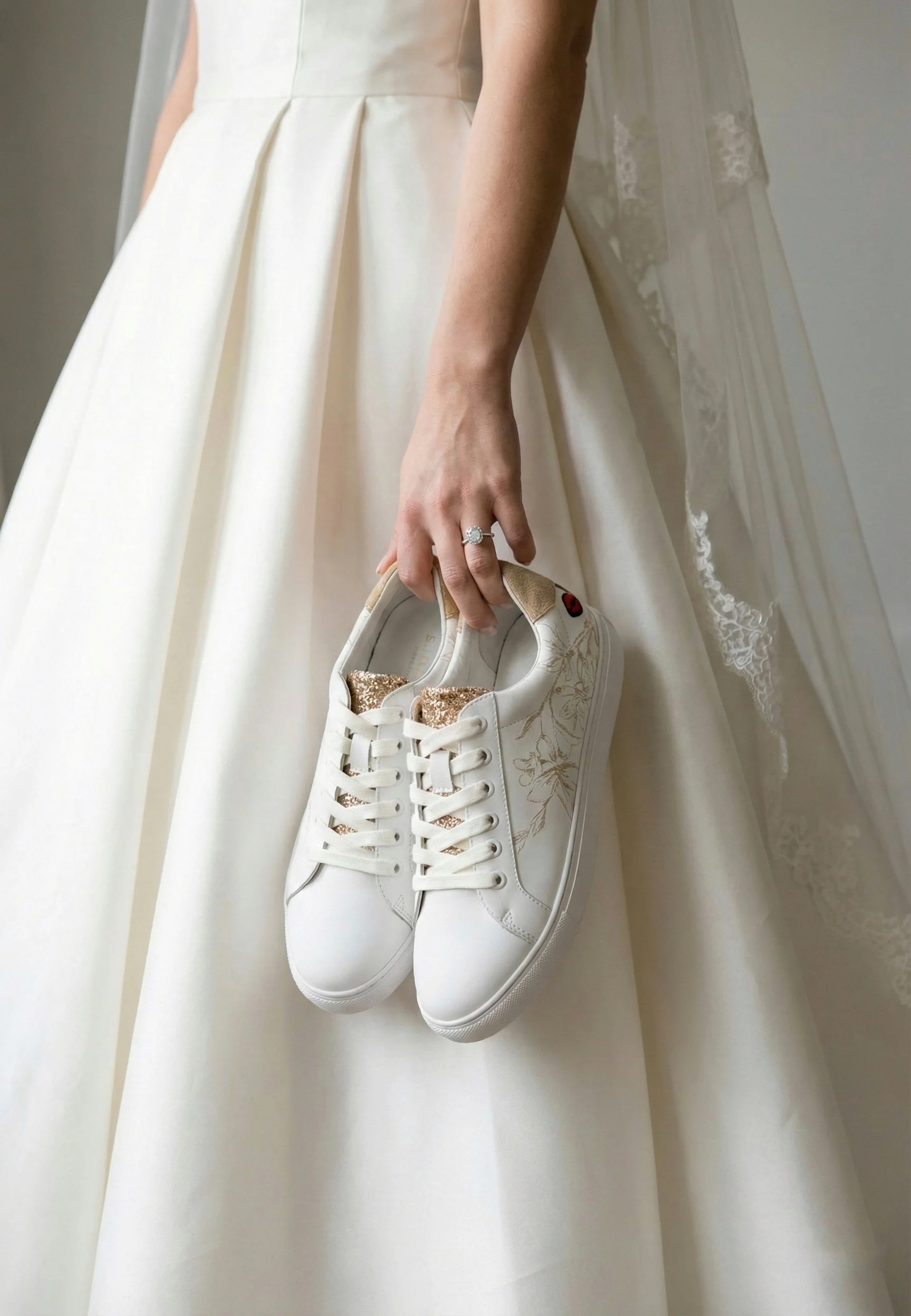 Baskets en cuir-Simone-Gold Flowers - Image 4